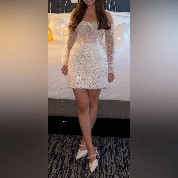 UNTAMED PETALS BY AMANDA JUDGE White Beaded Off-Shoulder Mini Dress - Picture 5 of 7